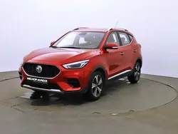 Vermelho Usado 2022 MG ZS Sedan | € 17.990
