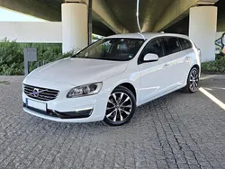 Usado 2018 Volvo V60 Momentum Carrinha | € 17.990
