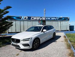 Branco Usado 2019 Volvo V60 Momentum Carrinha | € 21.900 (Preço justo)