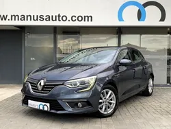 Cinzento Usado 2018 Renault Mégane IV Intens Sedan | € 11.990 (Preço justo)