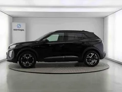 Preto Usado 2024 Peugeot e-2008 SUV | € 32.490 (Preço elevado)