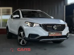 Branco Usado 2021 MG ZS Luxury Sedan | € 16.990 (Preço justo)