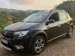 Preto Usado 2019 Dacia Sandero Citadino | € 11.990 (Preço justo)
