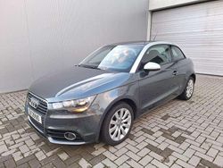 Cinzento Usado 2011 Audi A1 | € 11.750 (Preço justo)