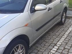Usado 2000 Ford Focus Sedan | € 1.000 (Bom preço)