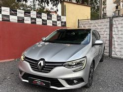 Cinza Usado 2021 Renault Mégane IV Bose Edition Sedan | € 15.900 (Bom preço)
