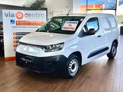 Branco Usado 2023 Fiat Doblò Monovolume | € 18.900 (Preço justo)