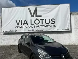 Cinzento Usado 2017 Renault Clio GrandTour Dynamique Carrinha | € 10.450 (Preço justo)