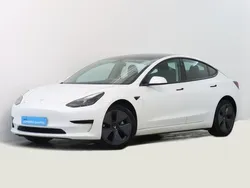 Branco Usado 2022 Tesla Model 3 Sedan | € 29.900 (Bom preço)