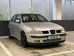 Cinzento Usado 2000 Seat Ibiza Citadino | € 3.750 (Preço justo)