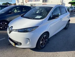 Branco Usado 2018 Renault Zoe Life Citadino | € 9.990 (Bom preço)
