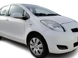 Outra Usado 2010 Toyota Yaris Comfort Citadino | € 10.800