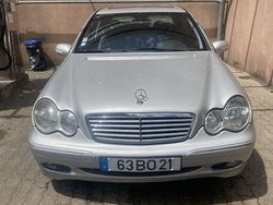 Usado 2001 Mercedes 220 Elegance Sedan | € 5.900