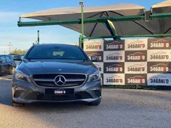 Cinzento Usado 2015 Mercedes CLA200 Urban | € 22.990 (Caro)