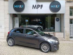 Cinzento Usado 2019 Kia Rio | € 11.990 (Bom preço)