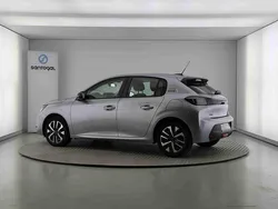 Cinzento Usado 2025 Peugeot 208 Citadino | € 20.990 (Preço elevado)