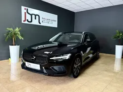 Preto Usado 2022 Volvo V60 Inscription Carrinha | € 33.990 (Preço justo)