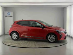 Vermelho Usado 2023 Renault Clio V | € 16.990 (Preço justo)