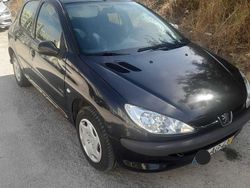 Usado 2005 Peugeot 206 Sedan | € 1.500