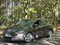 Usado 2015 Peugeot 308 Active Sedan | € 7.990 (Bom preço)