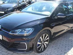 Preto Usado 2020 VW Golf VII Citadino | € 23.700 (Preço justo)