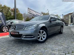 Cinza Usado 2012 Mercedes C180 Classic | € 15.700