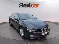 Cinza Usado 2020 VW Passat Business Sedan | € 19.980 (Preço justo)