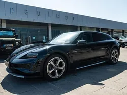 Preto Usado 2022 Porsche Taycan Sedan | € 69.900 (Super Preço)