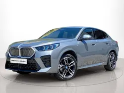 Usado 2025 BMW iX2 Comfort Edition SUV | € 53.900 (Bom preço)