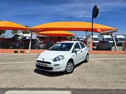 Branco Usado 2016 Fiat Punto Easy Citadino | € 8.450 (Bom preço)