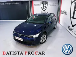 Azul Usado 2022 VW Golf VIII Life | € 19.500 (Preço justo)