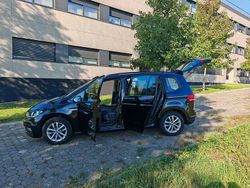 Cinza Usado 2017 VW Touran Highline Monovolume | € 19.500 (Preço justo)