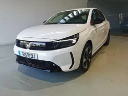 Branco Usado 2025 Opel Corsa-e Edition Citadino | € 29.500 (Preço justo)