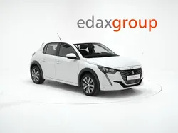 Branco Usado 2020 Peugeot e-208 Active Citadino | € 14.490 (Preço justo)