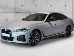 Cinza brooklyn metalizado Usado 2023 BMW i4 Comfort Edition Sedan | € 59.946 (Preço justo)
