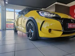 Amarelo Usado 2016 DS Automobiles DS3 Performance Coupé | € 18.450 (Preço justo)