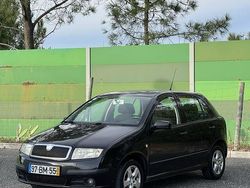 Usado 2006 Skoda Fabia Sedan | € 2.990 (Preço justo)