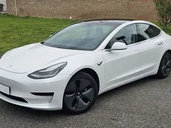 Usado 2020 Tesla Model 3 Standard Range Plus Sedan | € 23.900 (Bom preço)