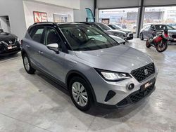 Cinzento Usado 2023 Seat Arona Style SUV | € 17.900 (Preço justo)