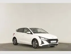 Branco Usado 2023 Hyundai i20 Comfort | € 16.990 (Preço justo)