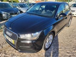 Cinza Usado 2014 Audi A1 Attraction Citadino | € 11.900 (Preço justo)