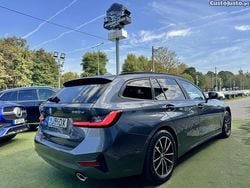Cinza Usado 2021 BMW 320e Sport Line Carrinha | € 32.750 (Preço elevado)