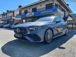 Cinza Usado 2023 Mercedes A200 AMG line Citadino | € 32.990 (Preço elevado)