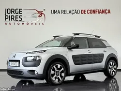 Cinza Usado 2017 Citroën C4 Cactus PureTech Citadino | € 10.990 (Preço justo)