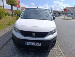 Branco Usado 2020 Peugeot Partner Monovolume | € 12.500 (Bom preço)