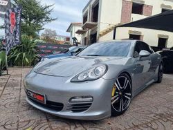 Cinzento Usado 2011 Porsche Panamera 4S Sedan | € 50.000