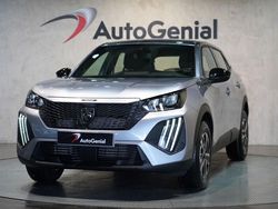 Cinzento Usado 2024 Peugeot 2008 SUV | € 27.990 (Preço justo)