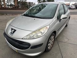 Cinza Usado 2007 Peugeot 207 Citadino | € 4.502 (Bom preço)