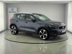 Azul Usado 2021 Volvo XC40 Momentum SUV | € 36.490