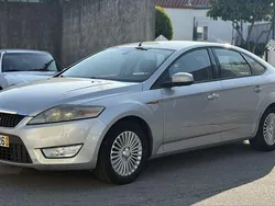 Usado 2009 Ford Mondeo Sedan | € 3.990 (Bom preço)
